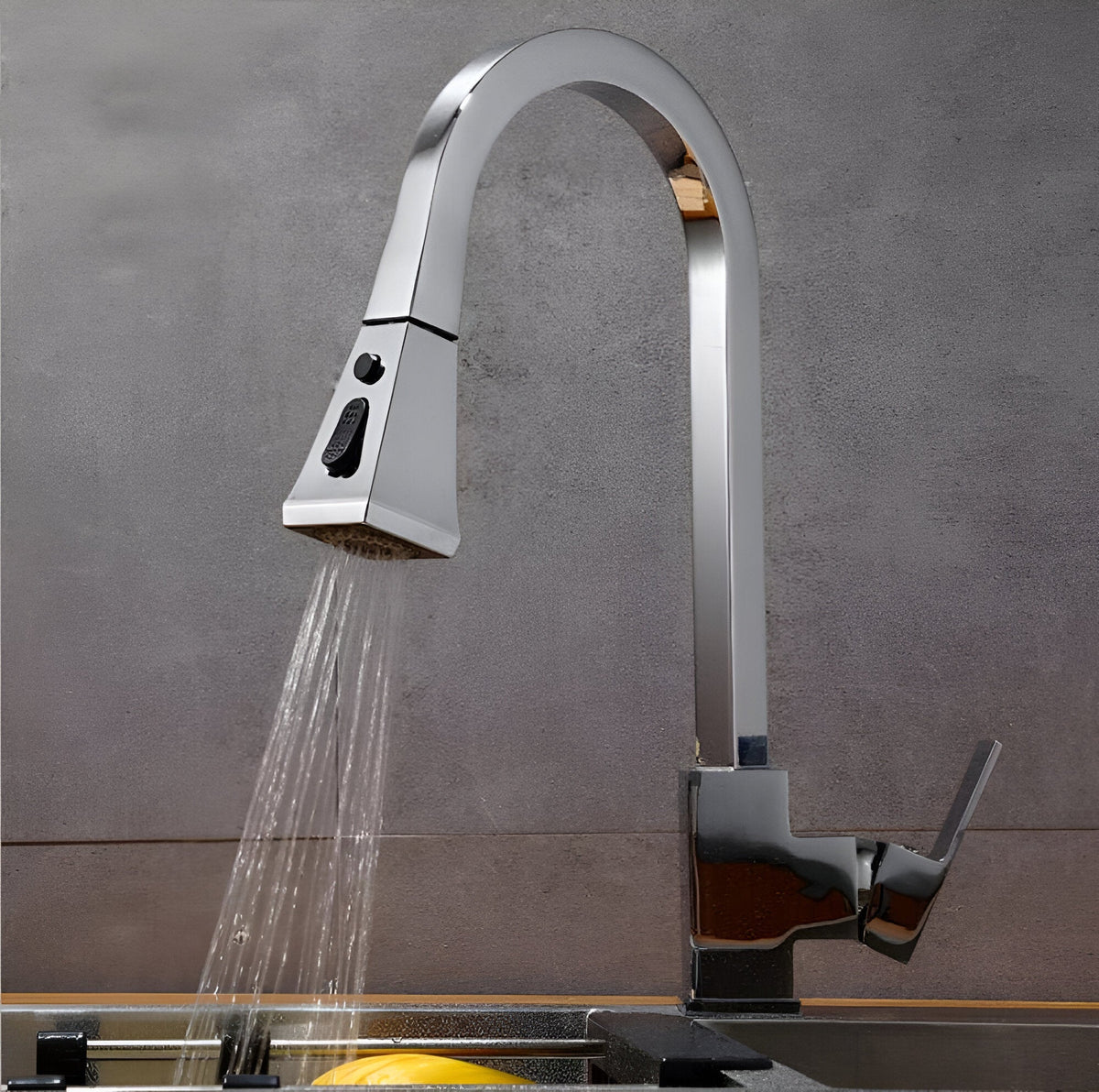 Varenna Kitchen Sink Faucet Solid Brass with Pull-Out Sprayer
