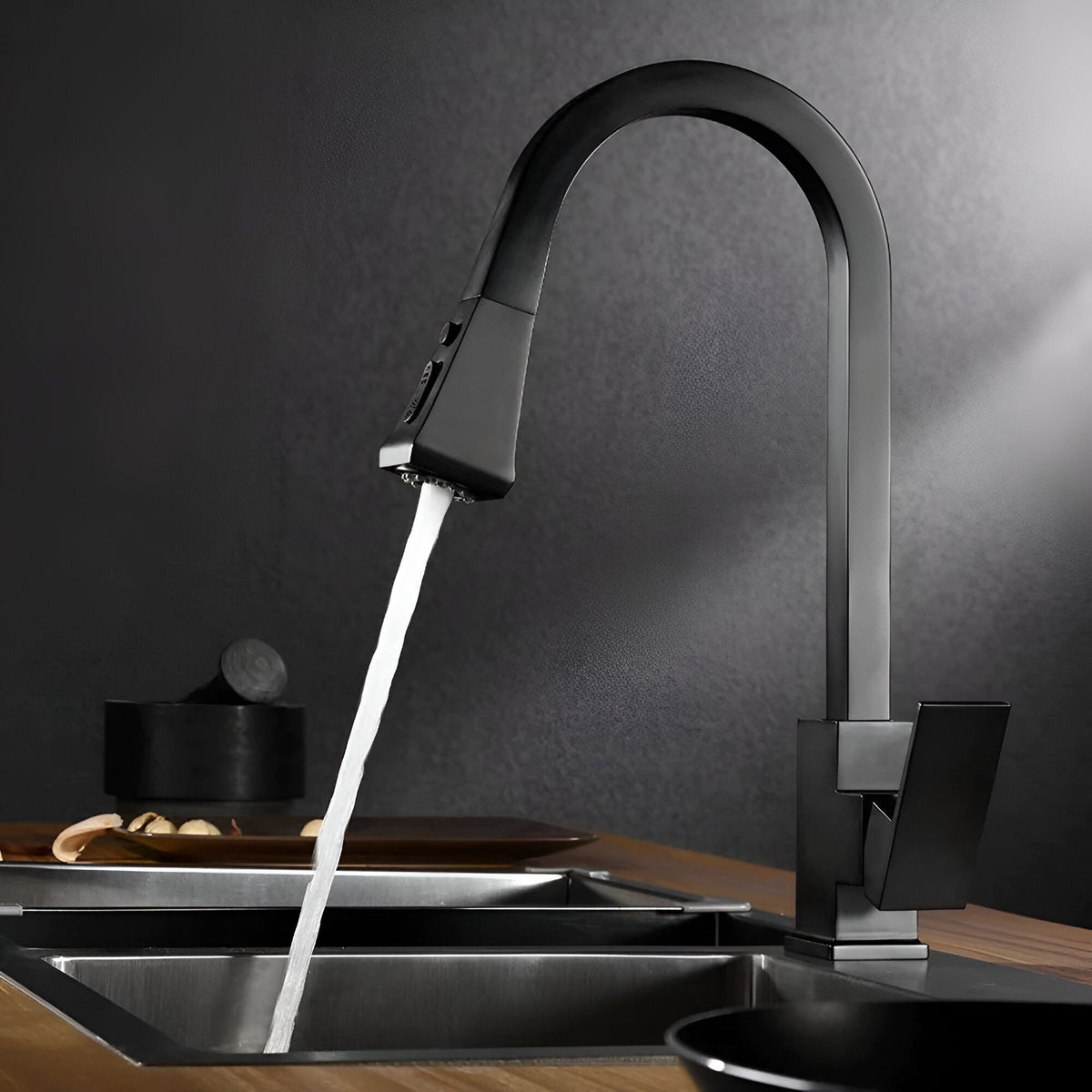 Varenna Kitchen Sink Faucet Solid Brass with Pull-Out Sprayer